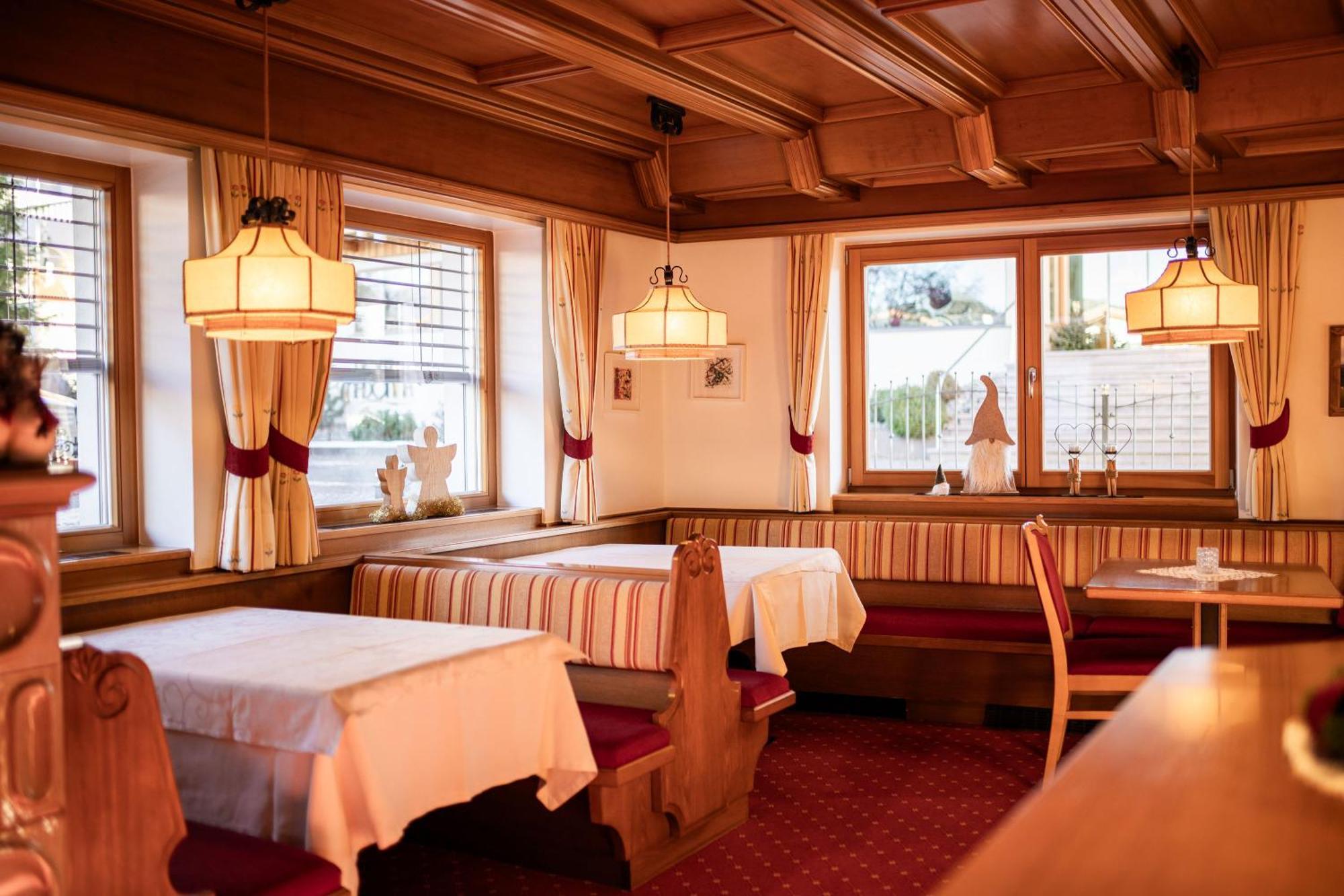 Garni Jasmin Bed & Breakfast Castelrotto Luaran gambar