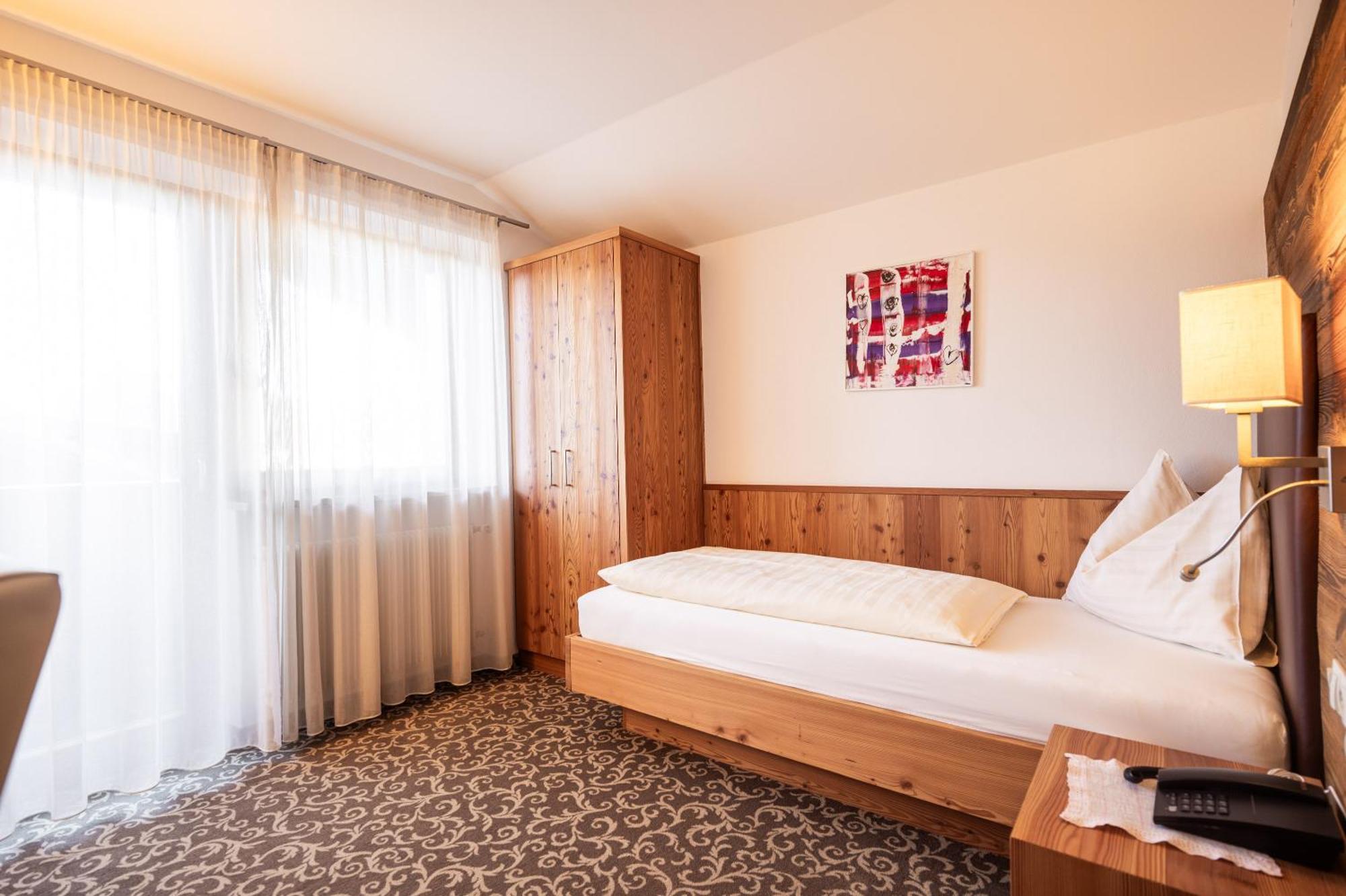Garni Jasmin Bed & Breakfast Castelrotto Luaran gambar