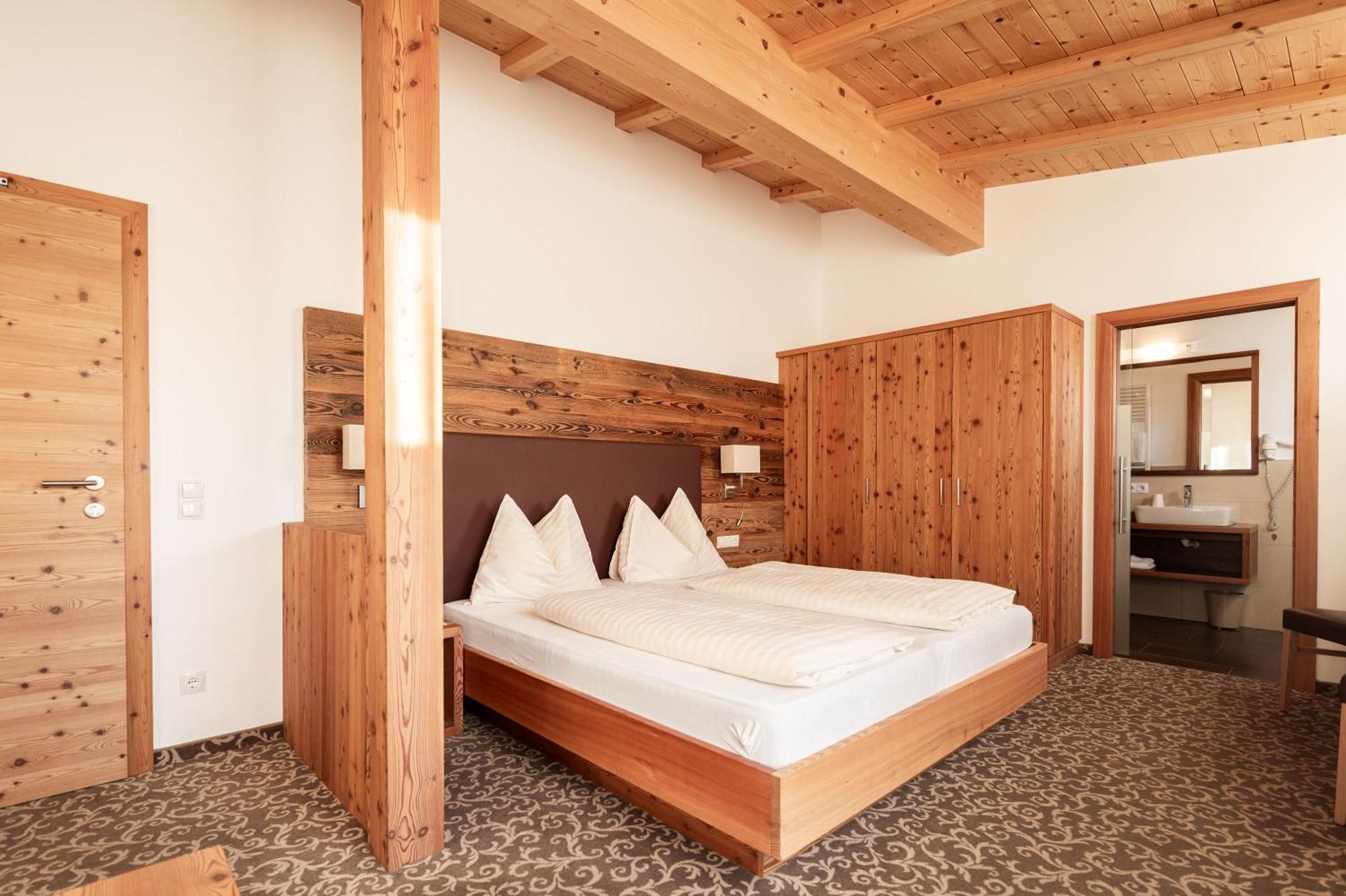 Garni Jasmin Bed & Breakfast Castelrotto Luaran gambar